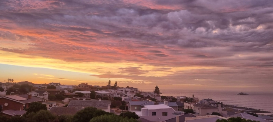 4 Bedroom Property for Sale in Yzerfontein Western Cape